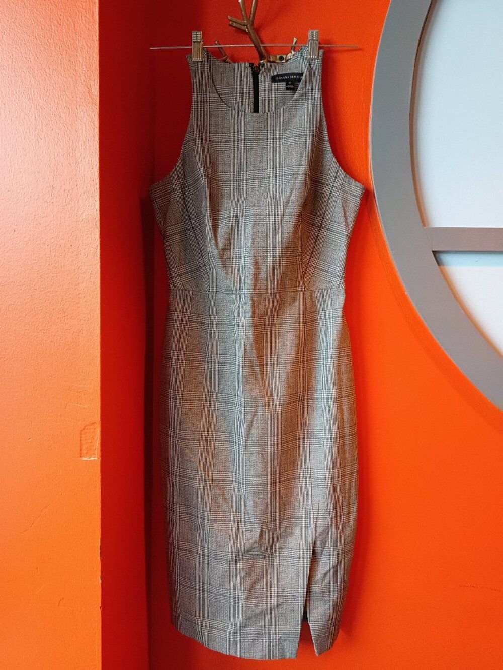 BANANA REPUBLIC sleeveless sheath dress in plaid (sz0)